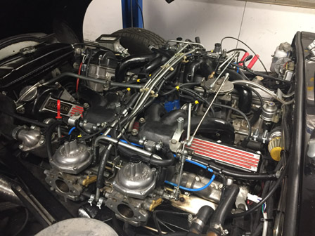 jaguar-v12-photo